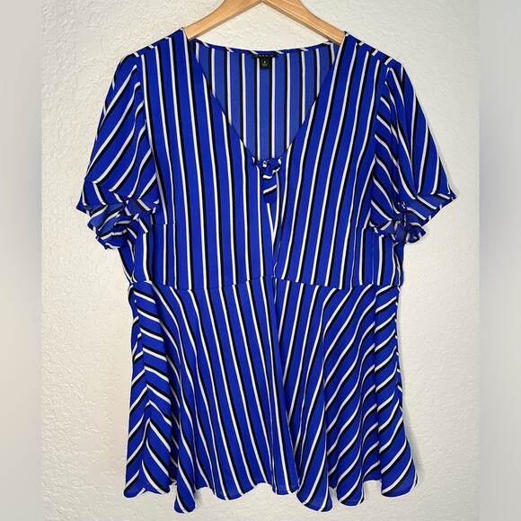 Torrid 2X Blue White Stripe Flutter Sleeve Blouse Top Front Keyhole Tie Office - Picture 1 of 7